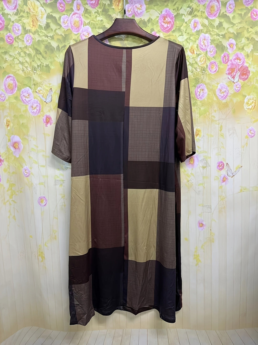 Greta | Earth-Tone Plaid Oversized Maxi Dress