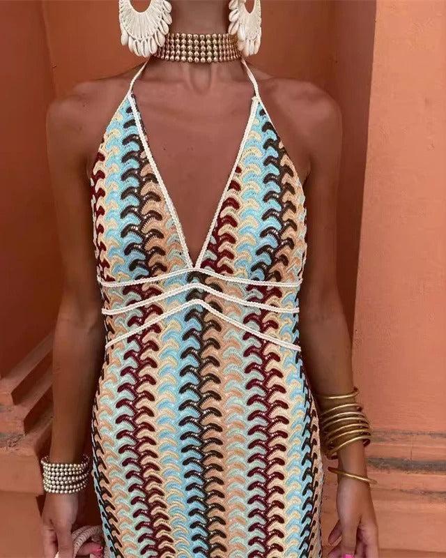 Sienna | Retro Halter-Neck Fitted Maxi Dress