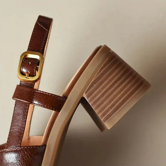 Chloe™| Elanora Comfortable Sandals